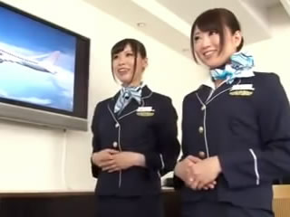 美人空服航班用穿戴式按摩棒插入男教官的菊花調教