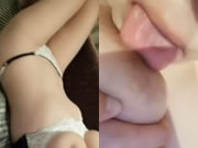 巨乳反差婊鏡頭前解鎖玩弄嫩穴